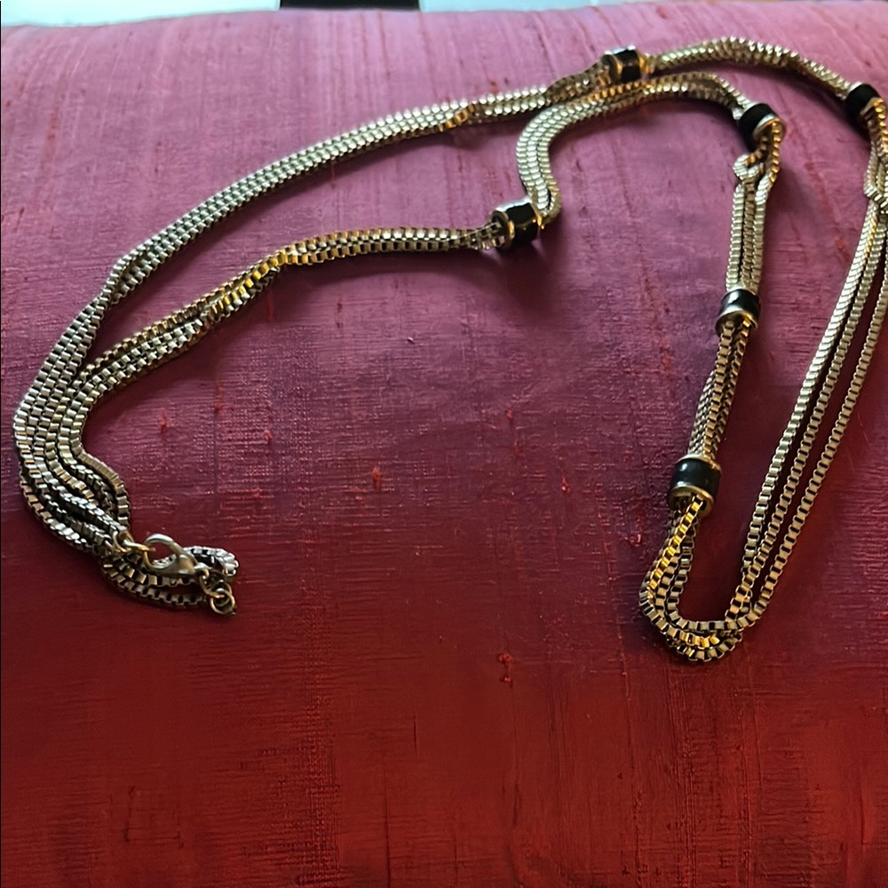 Elegant Gold and Black Chain Necklace